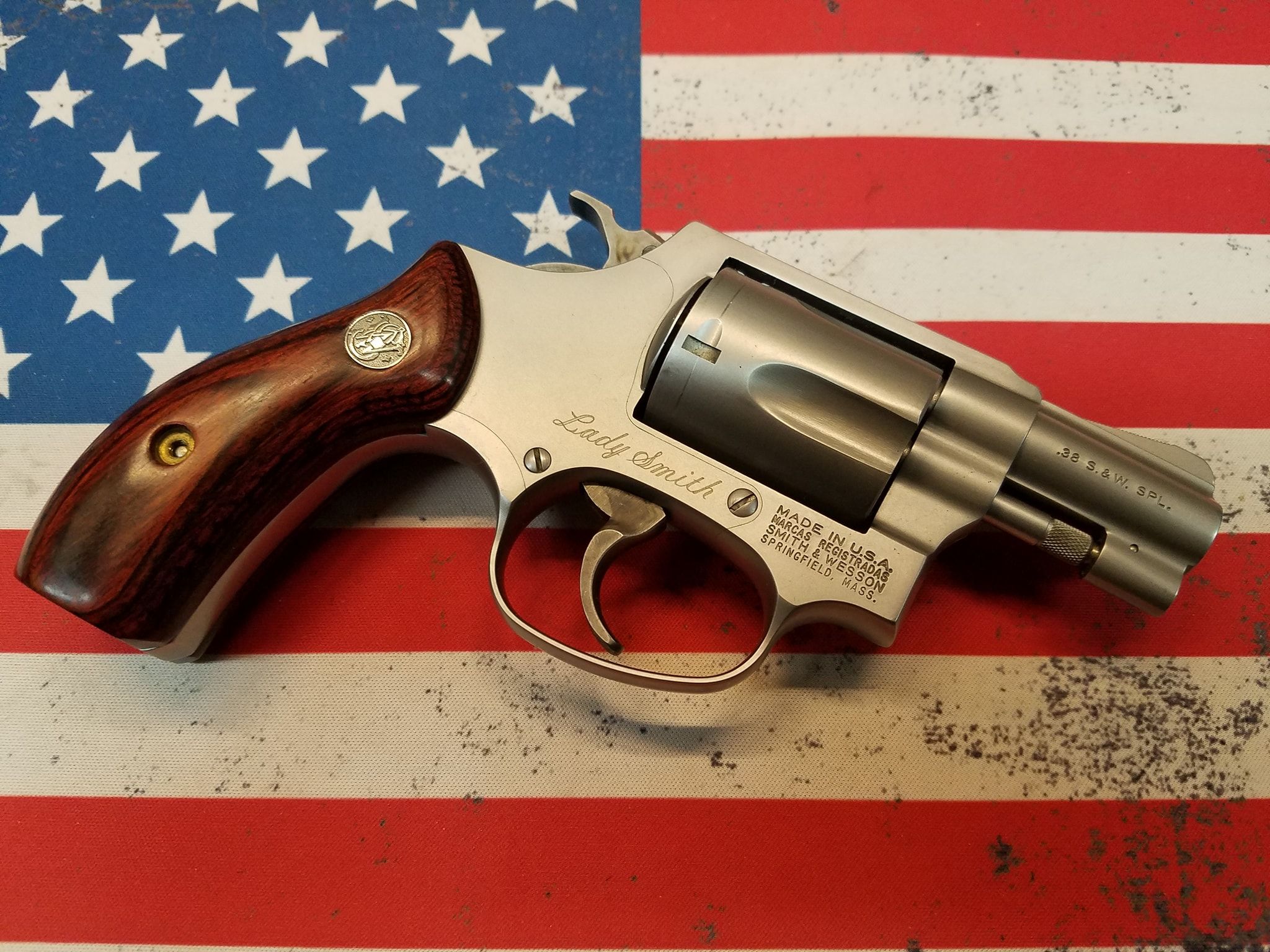 S&W Lady Smith 60-14 357mag Revolver. 